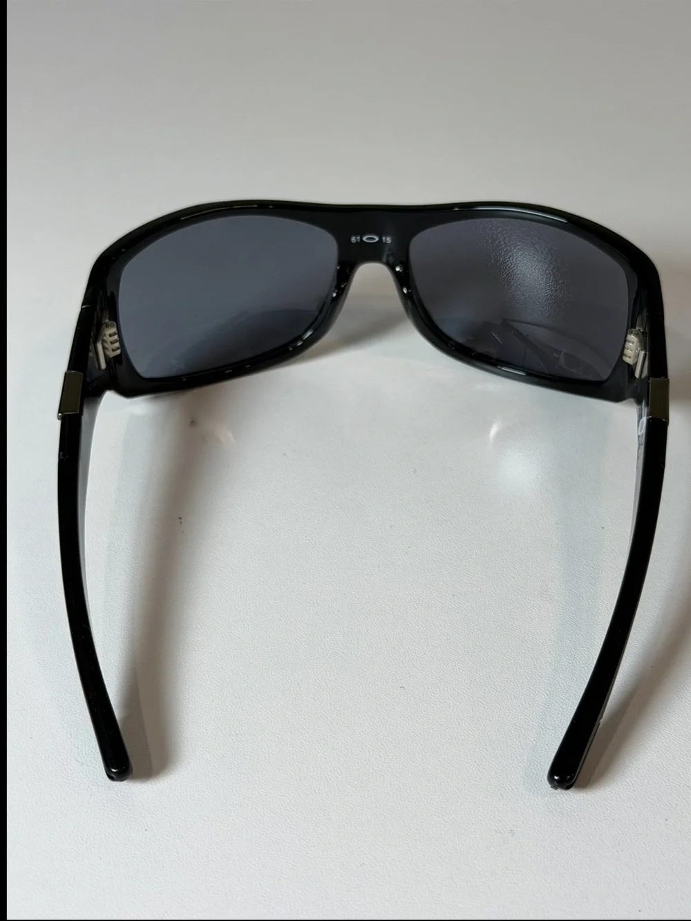 Oakley wrap style